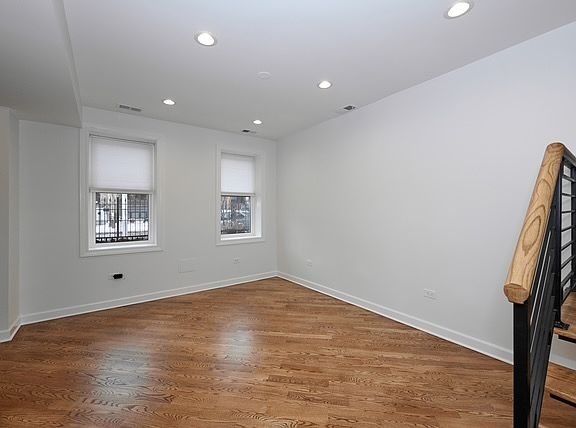 5th image of 2044 W Race Ave