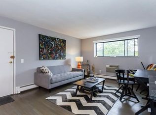 8 Riverside St APT 1, Watertown, MA 02472