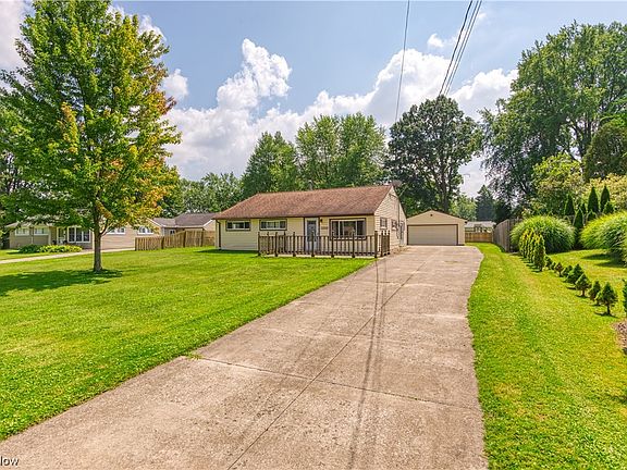 2nd image of 1836 Sunview Dr