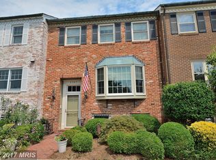 6307 Golf Course Sq, Alexandria, VA 22307