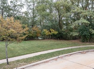 476 Cambridge Dr, Medina, OH 44256