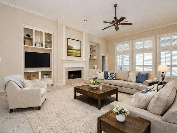 3rd image of 1735 Lake Charlotte Ln
