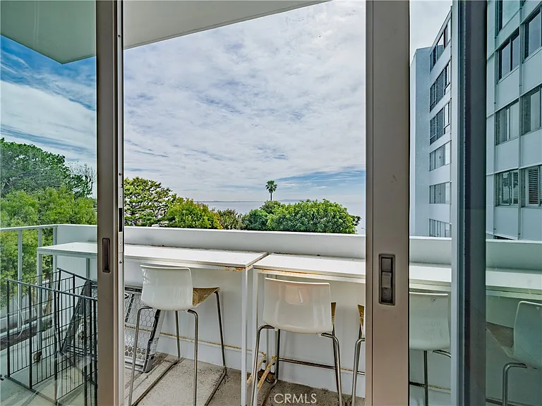 17352 W Sunset Blvd — Photo 48