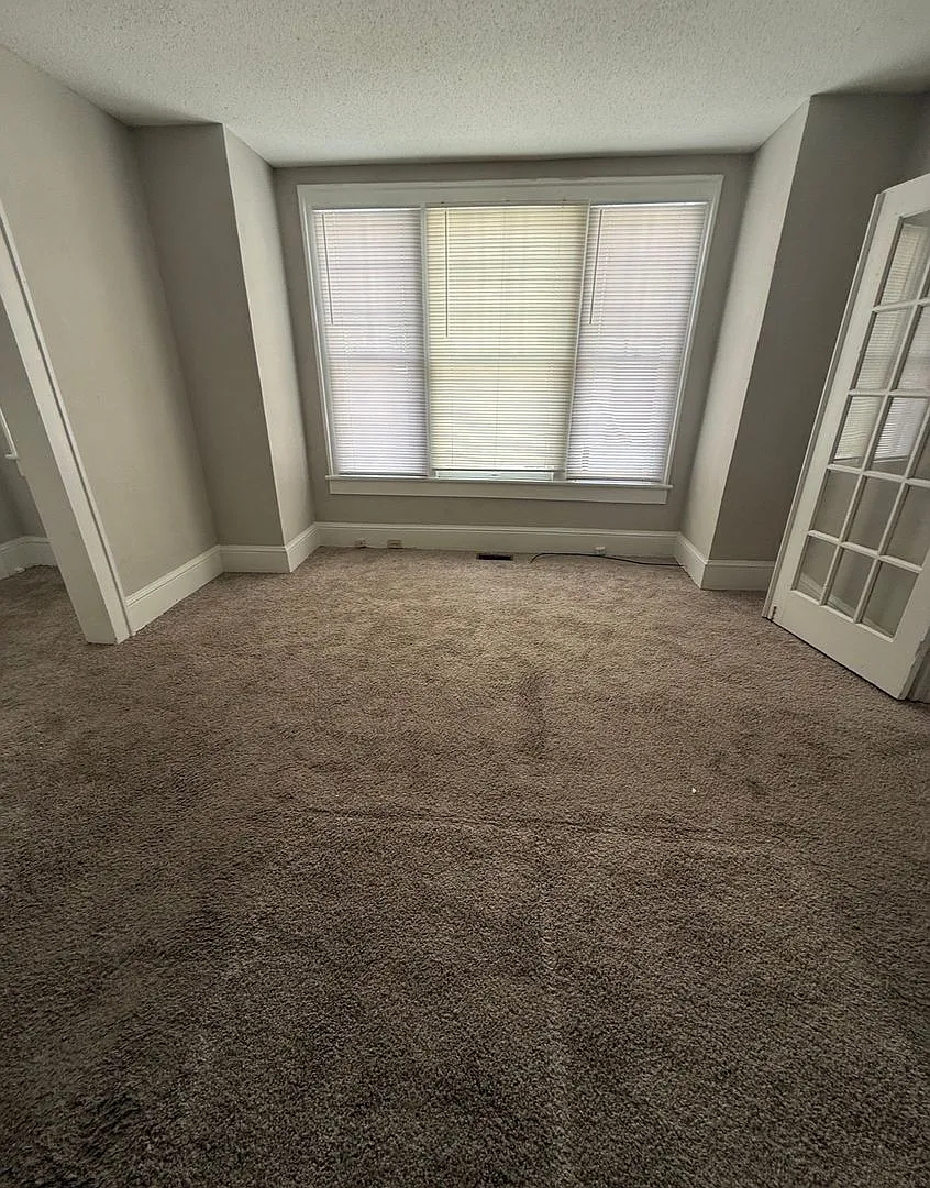 1404 W. Fourth St. - 3 Unit — Photo 3