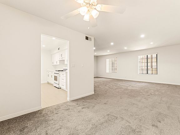 5th image of 260 S 6th St APT G