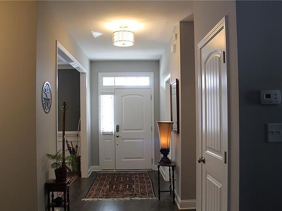 4th image of 201 Wexford St