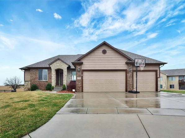 2200 N Foxfire Ct, Augusta, KS 67010