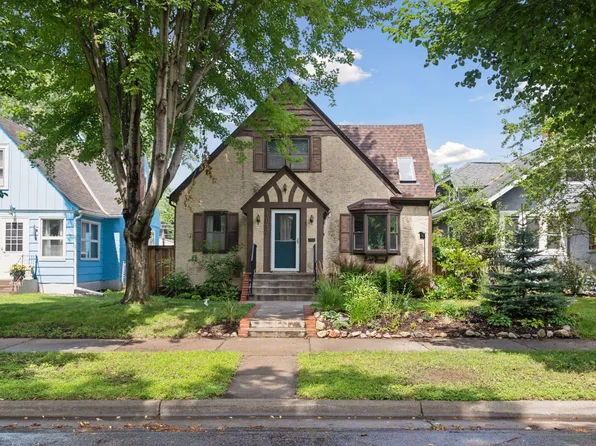 1017 Hawthorne Ave E, Saint Paul, MN 55106