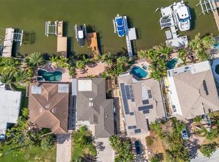 405 Harbor Dr S, Indian Rocks Beach, FL 33785