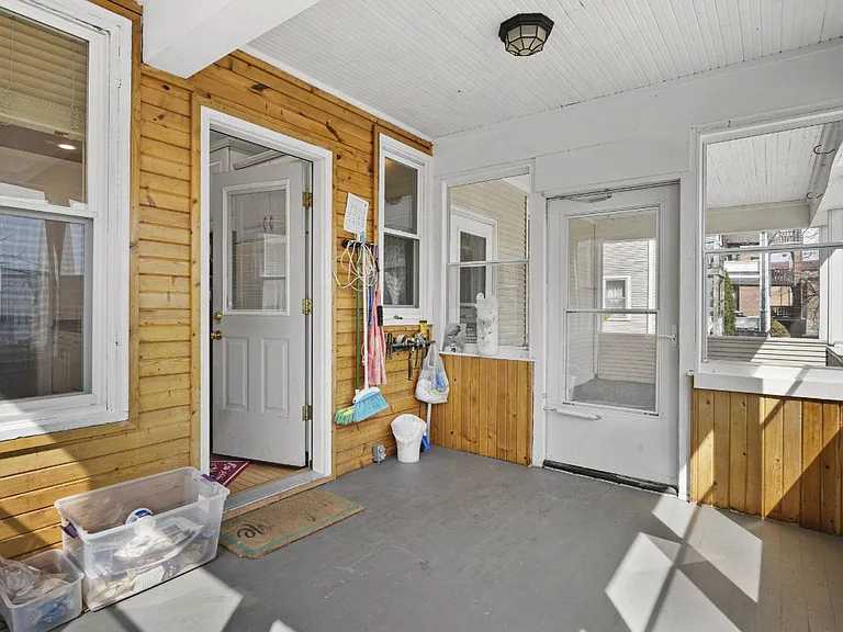 939 Spaight St — Photo 8