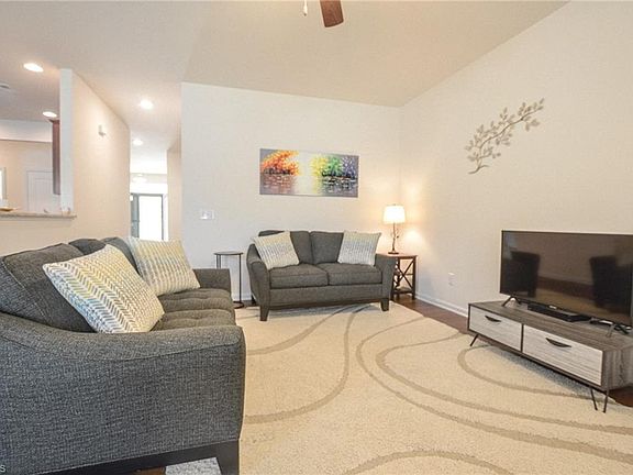 4th image of 6120 Sunny Brook Dr