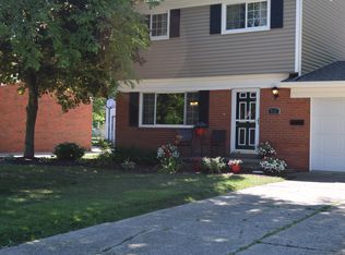 715 Fairwood Blvd, Elyria, OH