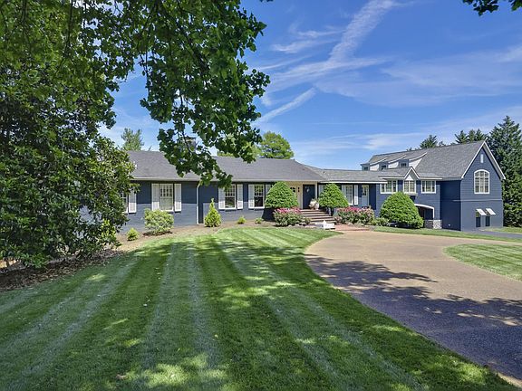 3rd image of 645 Cheowa Cir