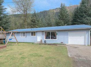 8276 Garnet St, Juneau, AK 99801