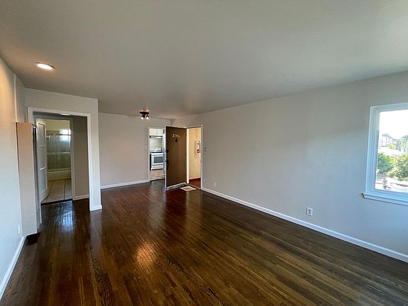 3rd image of 214 1/2 S Bushnell Ave