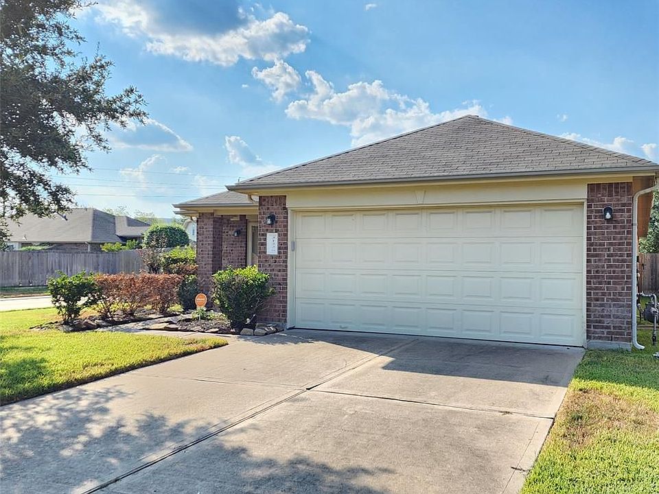 1st image of 21226 Clover Crest Dr