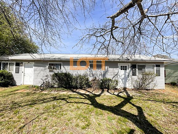 2nd image of 10 Montis Dr APT 2