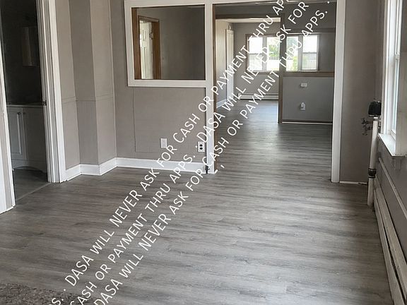 2nd image of 25 Chauncey St