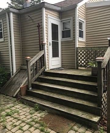 4th image of 110 Elward Ave