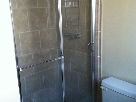 5th image of 412 N Louise St APT 7