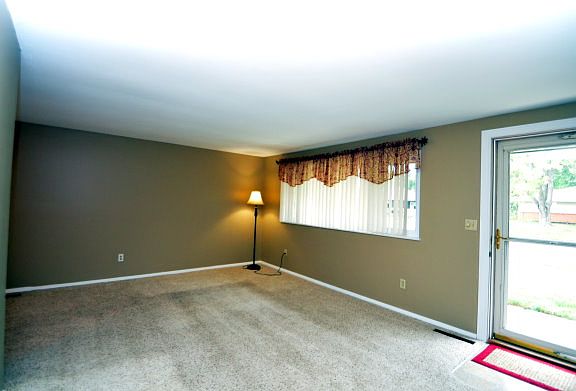 2nd image of 5174 Chesham Dr