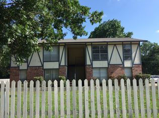 1104 NE 9th St APT 103, Smithville, TX 78957