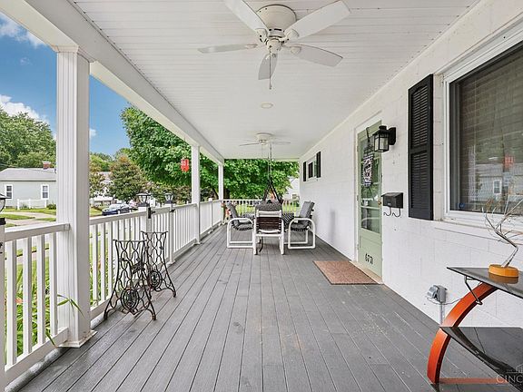 4th image of 6771 Parkland Ave