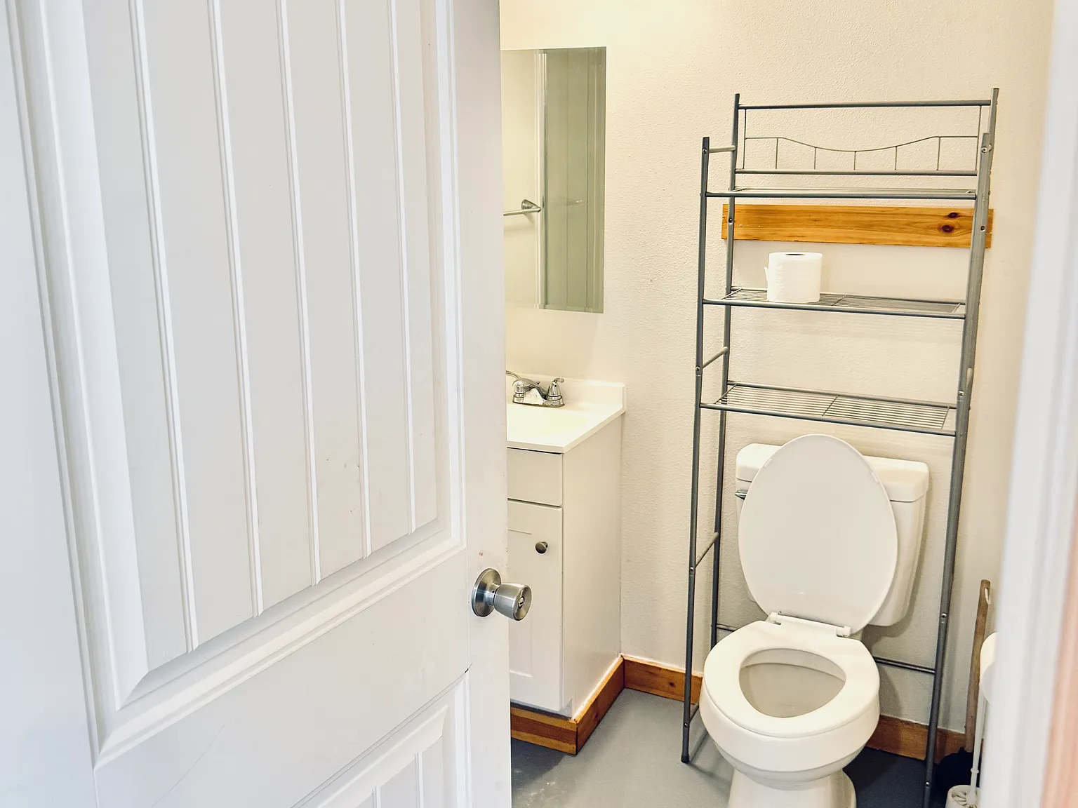 Studio, 500 sqft, $895 — Photo 4