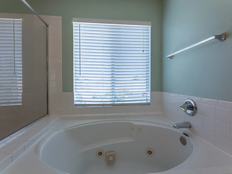 14 Monument Pl — Photo 31