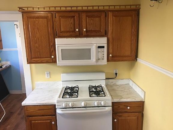 4th image of 346 Alden Ave #2