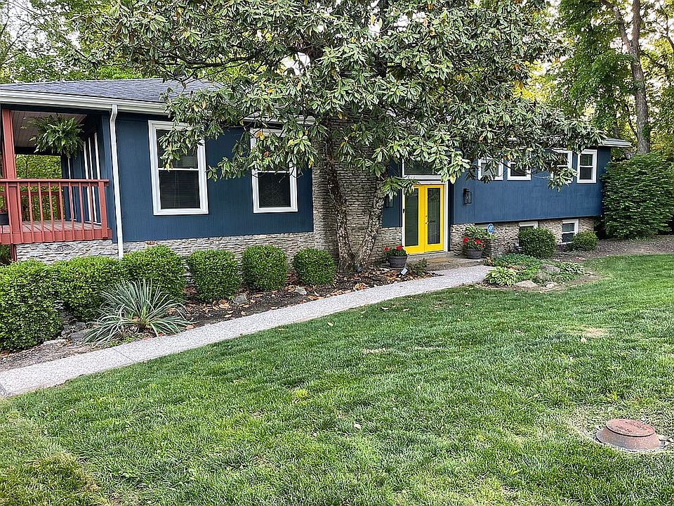 2nd image of 8502 Wooded Glen Ct