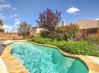472 Commonwealth Dr, Saginaw, TX 76179