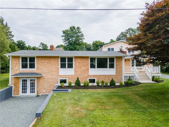 228 Beacon Ave, Jamestown, RI 02835