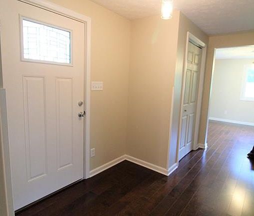 5th image of 5849 Hickory Dr