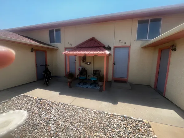 286 W Harmony Dr, Pueblo, CO 81007