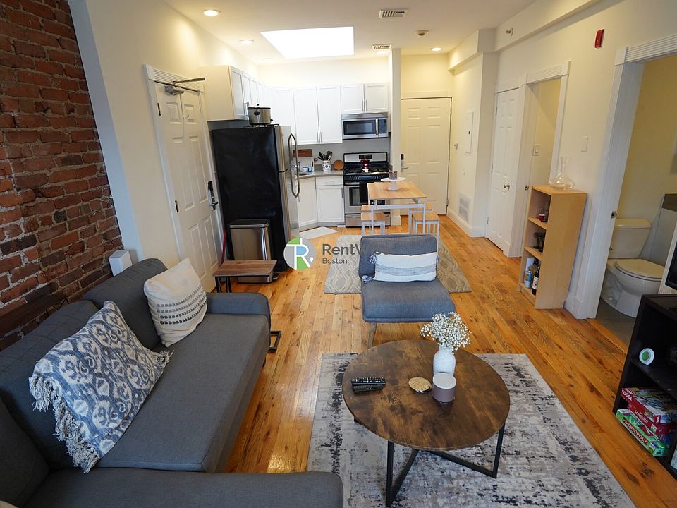 1st image of 10 Brainerd Rd APT 41