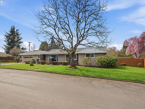 2nd image of 1420 Evergreen Dr