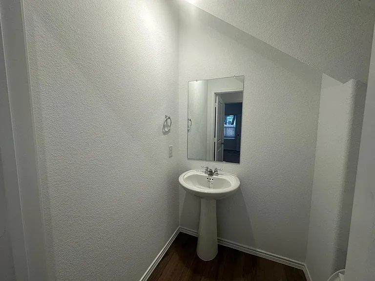 361 Sonterra Dr — Photo 15