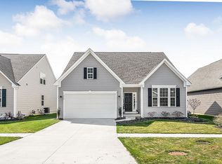 7512 Greenlawn Dr, North Ridgeville, OH 44039