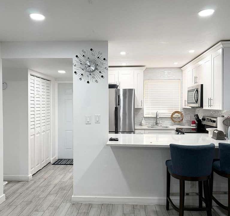 1st image of 2950 W Sunrise Lks Drive #106