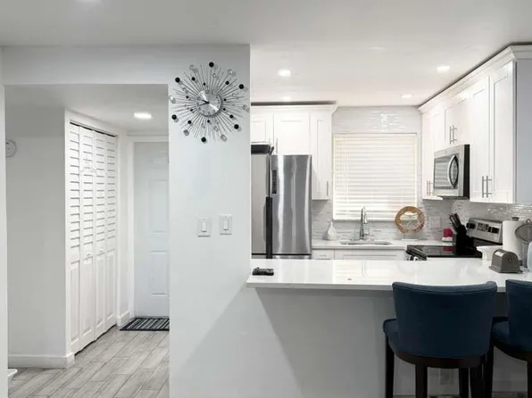 2950 W Sunrise Lks Drive #106, Sunrise, FL 33322