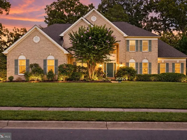 1753 Rosaleigh Ct, Vienna, VA 22182