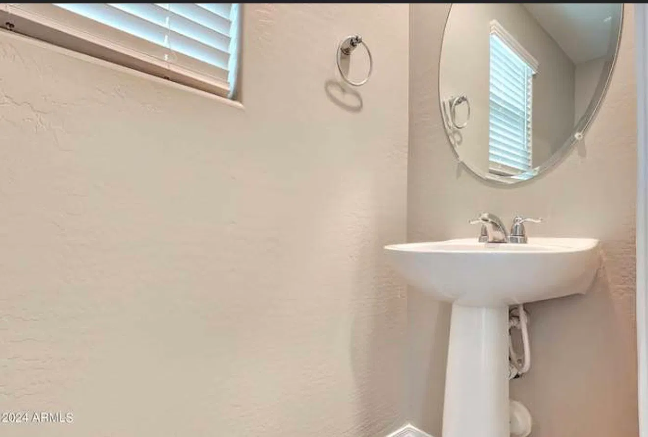 3 bed, 1515 sqft, $1,700 — Photo 3