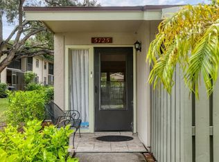 5725 Summer Side Ln #19A, Sarasota, FL 34231