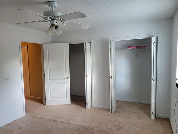 3rd image of 459 Oakmont Dr