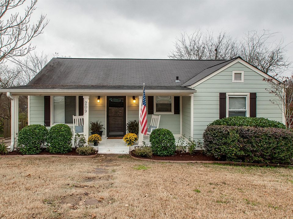 1st image of 209 Sentinel Dr