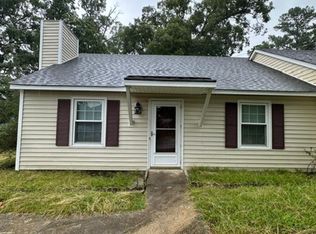 104 Remington Dr, Rocky Mount, NC 27804