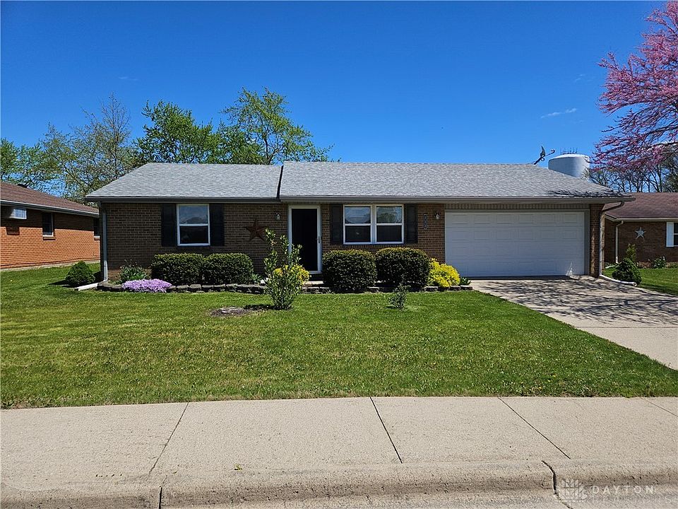 1st image of 111 Windermere Dr