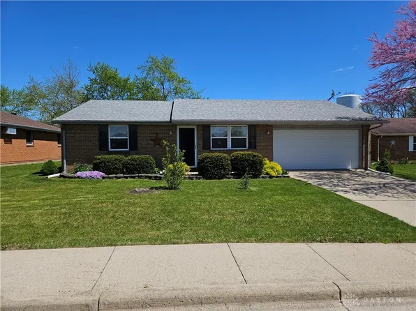111 Windermere Dr, Greenville, OH 45331
