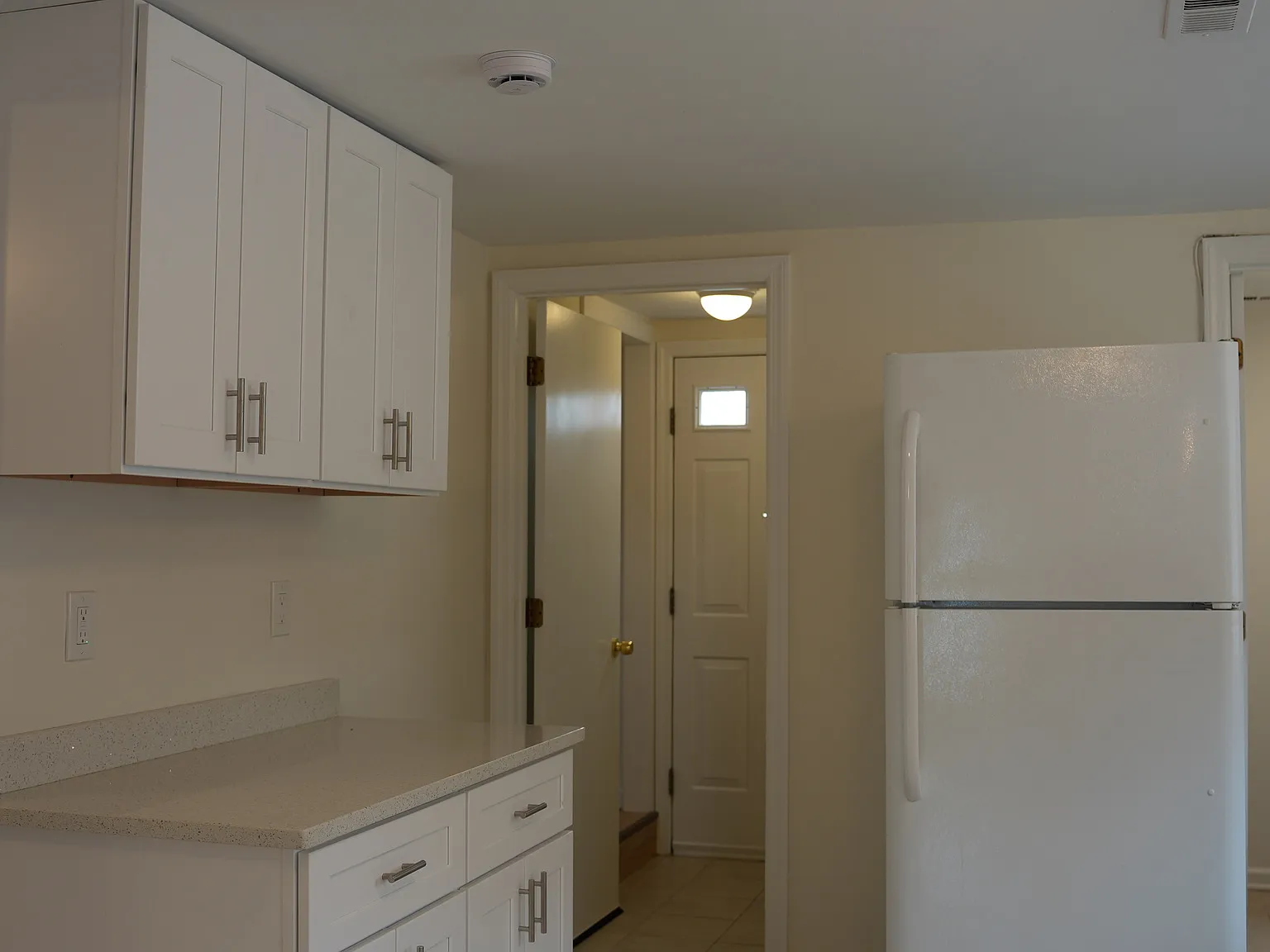 4 bed, 1.0 bath, 1386 sqft, $2,750 — Photo 4
